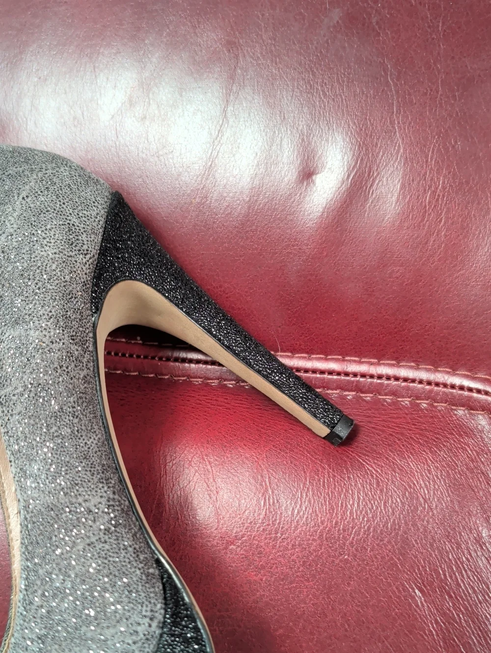 Vince Camuto Two-Tone Glitter Peep-Toe Pumps - Black & Sliver Size 6